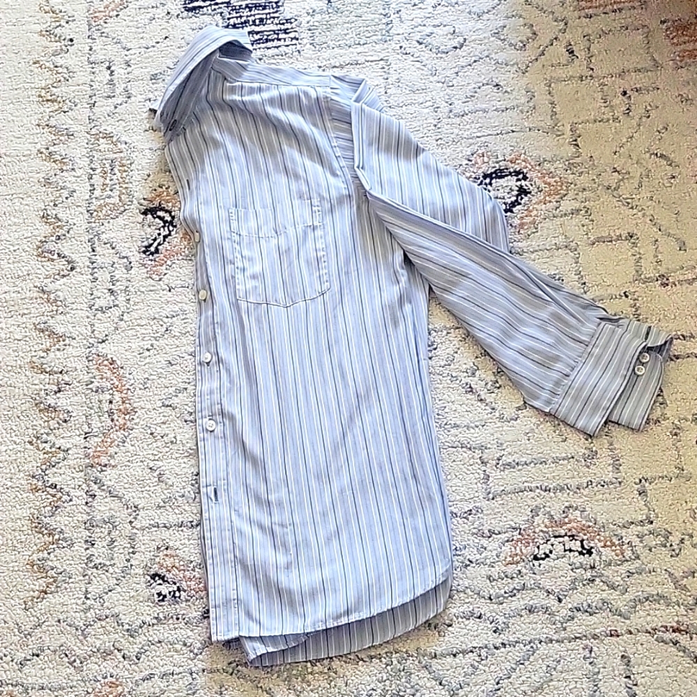 VAN Heusen men’s dress shirt